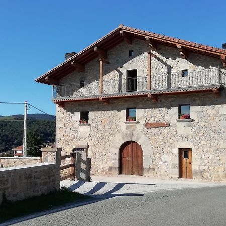 Casa Rural Juangoxenea Ihaben Exteriör bild