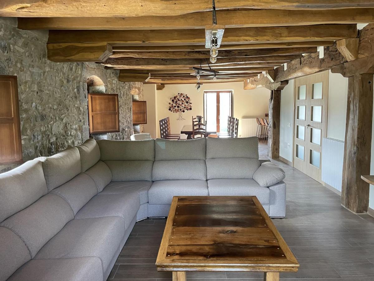 Casa Rural Juangoxenea Ihaben Exteriör bild