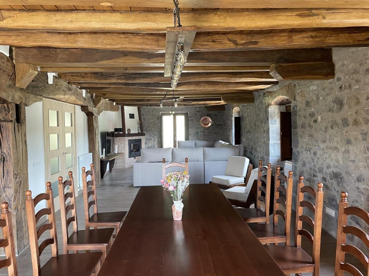 Casa Rural Juangoxenea Ihaben Exteriör bild